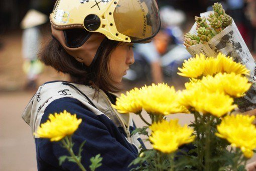 Tet flower shopping