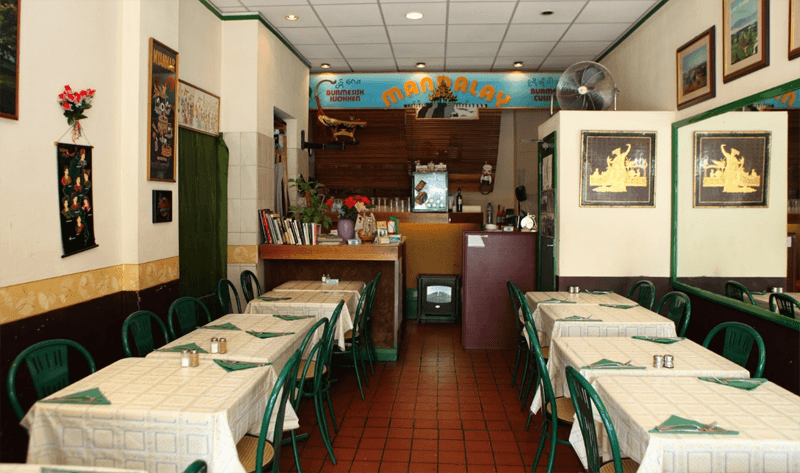 As you can see, you do not go to Mandalay for the decor.