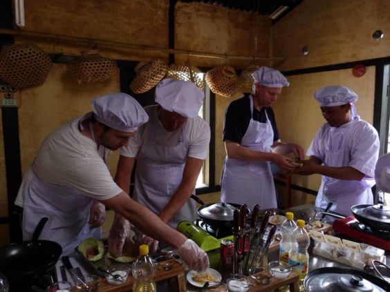A cookery lesson in Pindaya