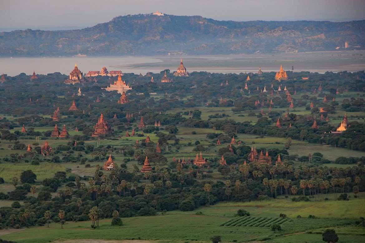 Enchanting Bagan (Photo: Lesley & Alistair Greenhill)